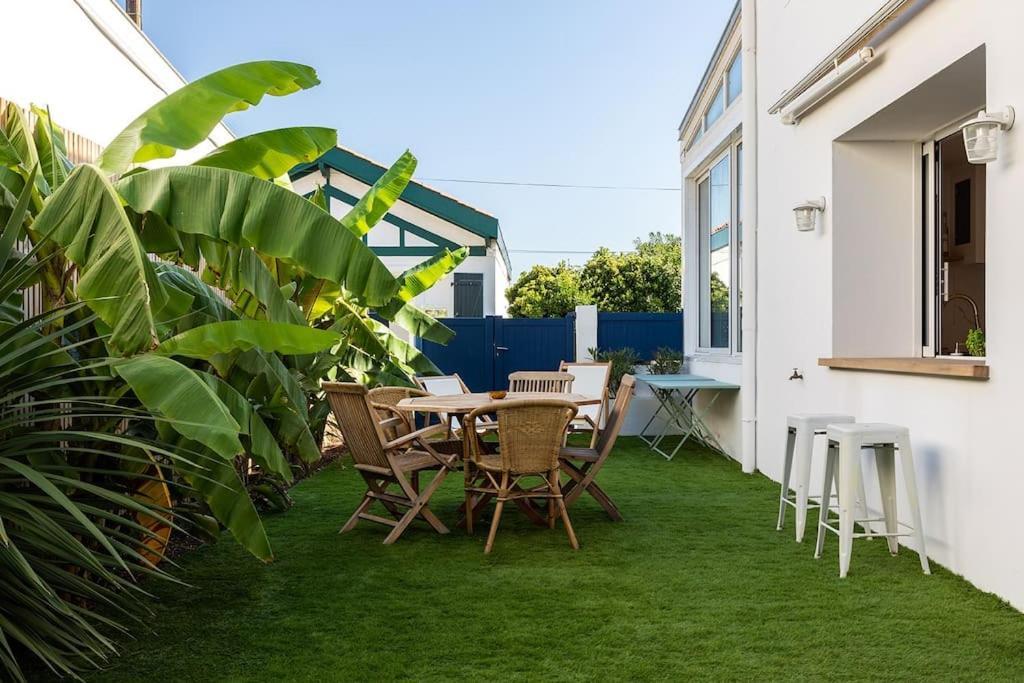 Beautiful Beach House In Front Of The Ocean Biarritz Bagian luar foto